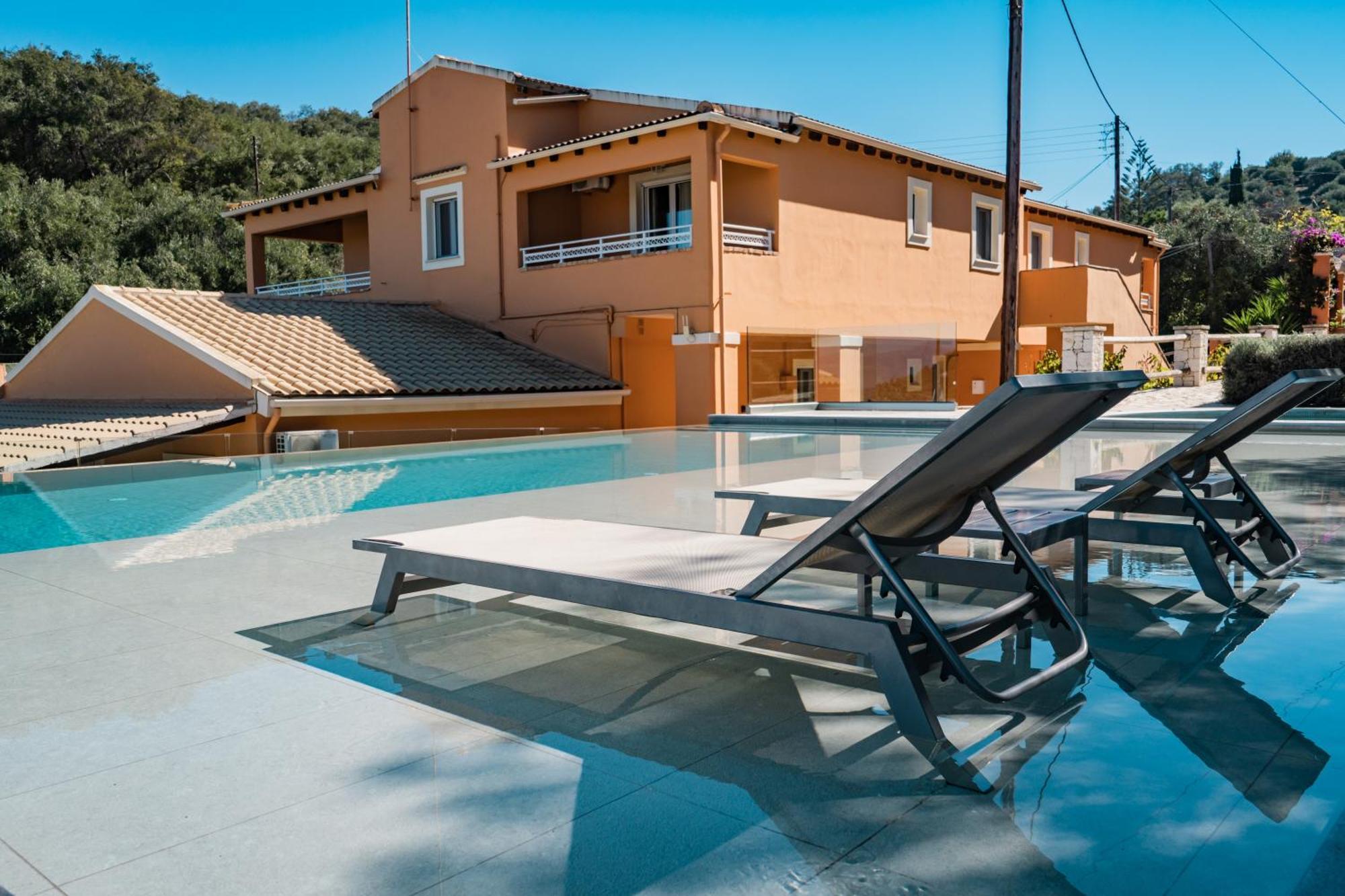 Pyramid City Apartments Agios Spyridon  Exterior photo