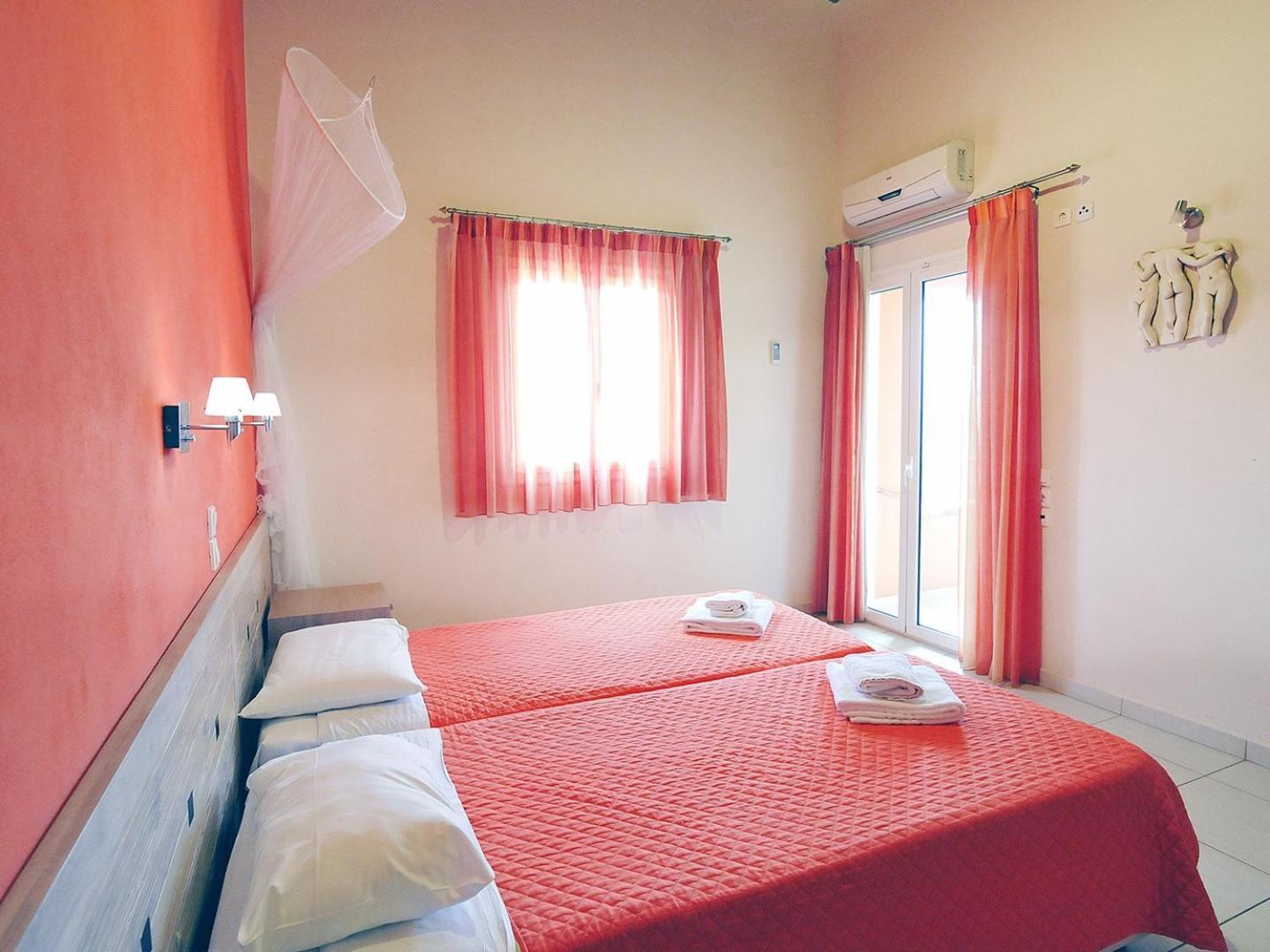 Pyramid City Apartments Agios Spyridon  Exterior photo